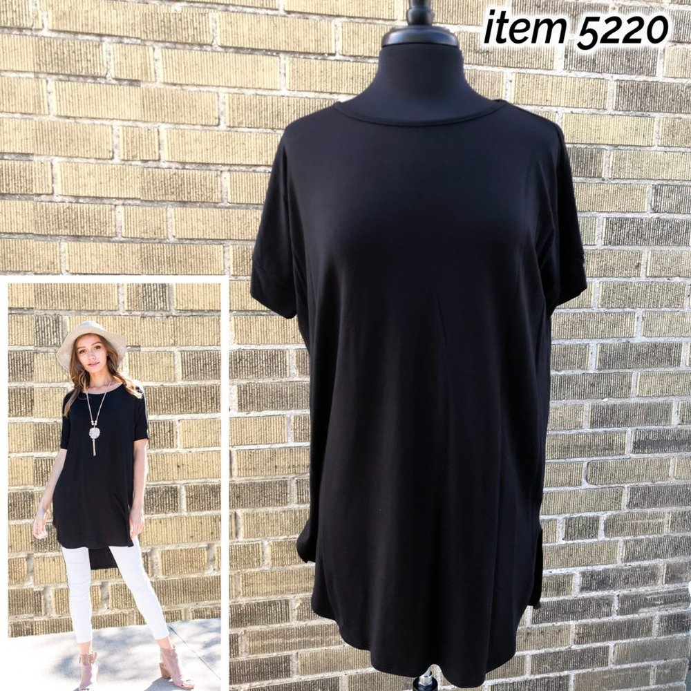 Black Short Sleeve Piko Tunic Top with High-Low Hem